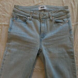 PAIGE Dana Destructed Stepped On Hem Light Wash
Jeans Size 25
